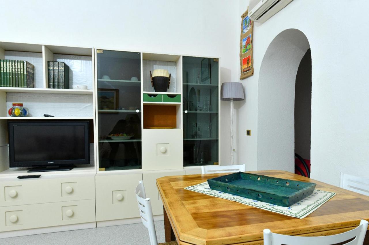 Casa Caterina Apartment ออลเบีย ภายนอก รูปภาพ