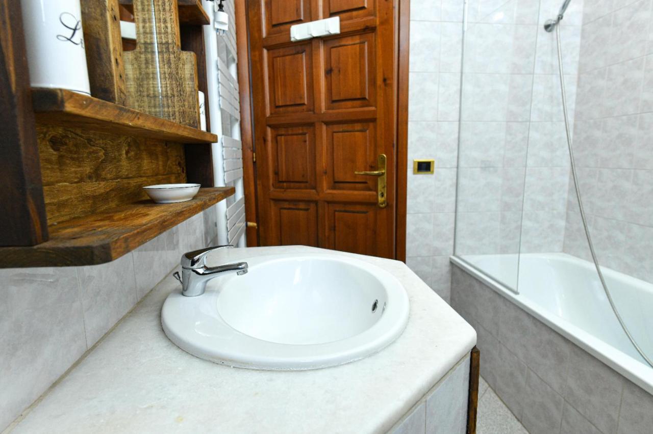 Casa Caterina Apartment ออลเบีย ภายนอก รูปภาพ
